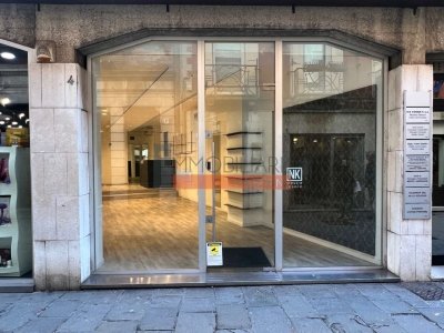 negozio in affitto a Venezia in zona Mestre