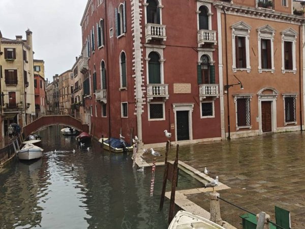 negozio in affitto a Venezia in zona Sestiere Santa Croce