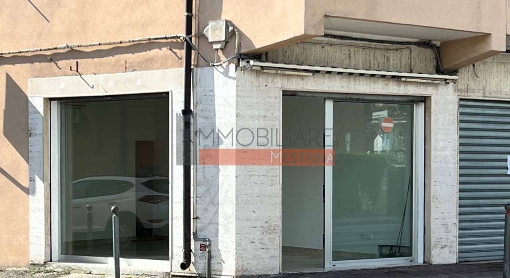 negozio in affitto a Venezia in zona Mestre