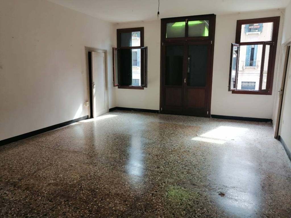 appartamento in affitto a Venezia in zona Sestiere Santa Croce