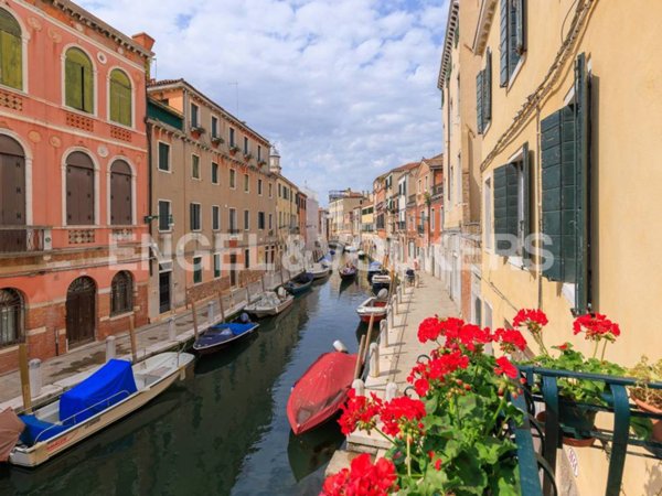appartamento in affitto a Venezia in zona Sestiere Dorsoduro