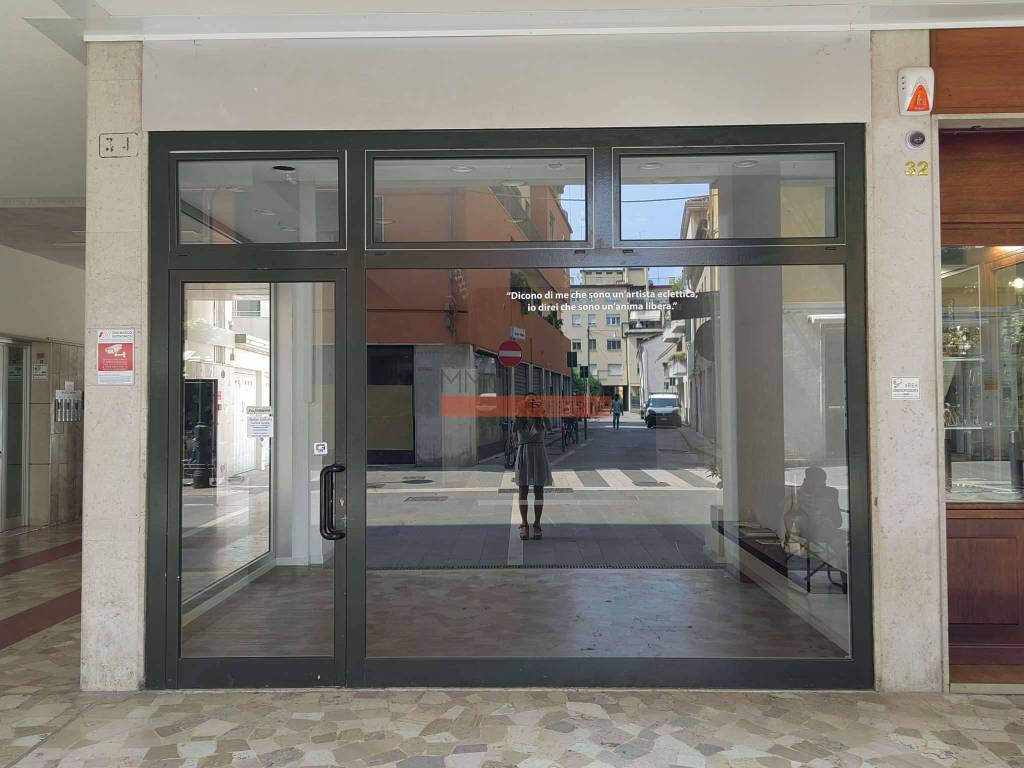 negozio in affitto a Venezia in zona Marghera