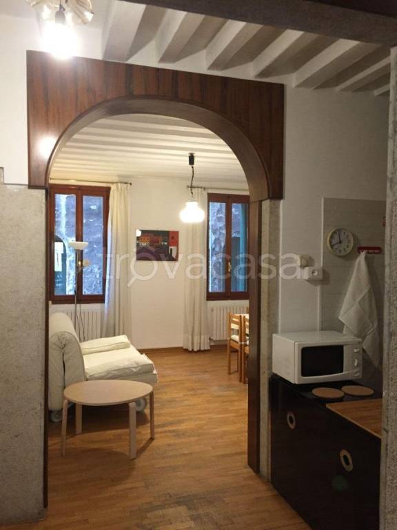 appartamento in affitto a Venezia