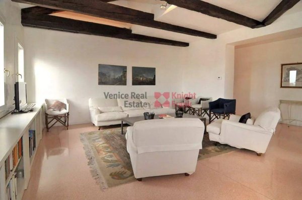appartamento in affitto a Venezia in zona Sestiere Dorsoduro