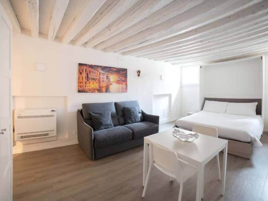 appartamento in affitto a Venezia