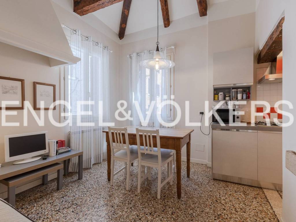 appartamento in affitto a Venezia in zona Sestiere Dorsoduro