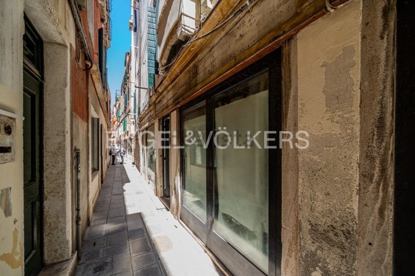 negozio in affitto a Venezia in zona Sestiere Santa Croce