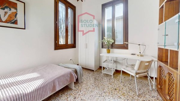 negozio in affitto a Venezia in zona Marghera