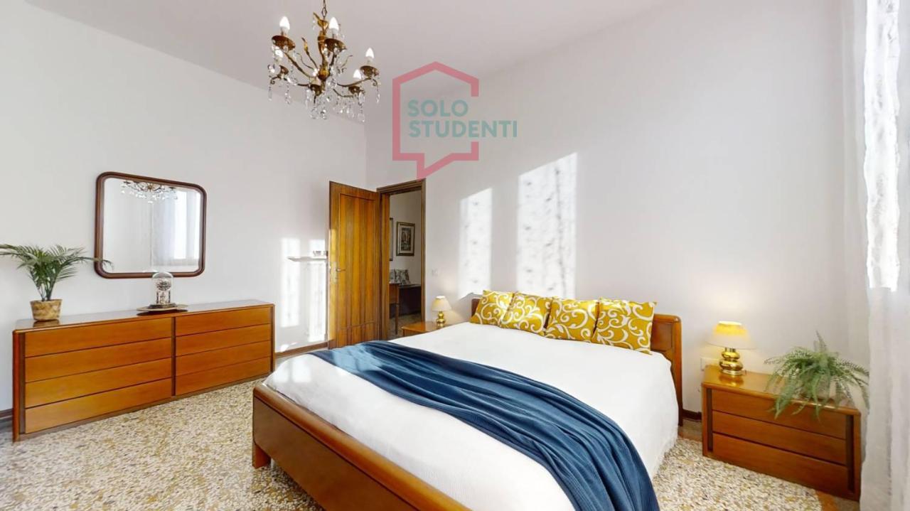 negozio in affitto a Venezia in zona Marghera