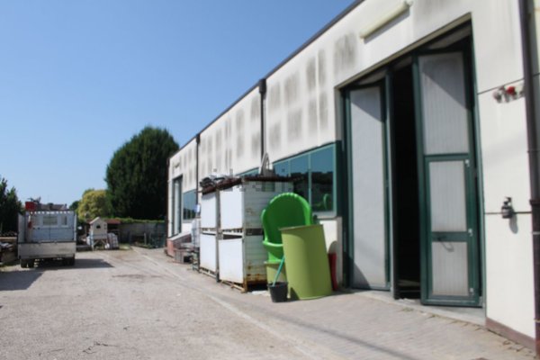 locale di sgombero in affitto a Venezia in zona Favaro Veneto