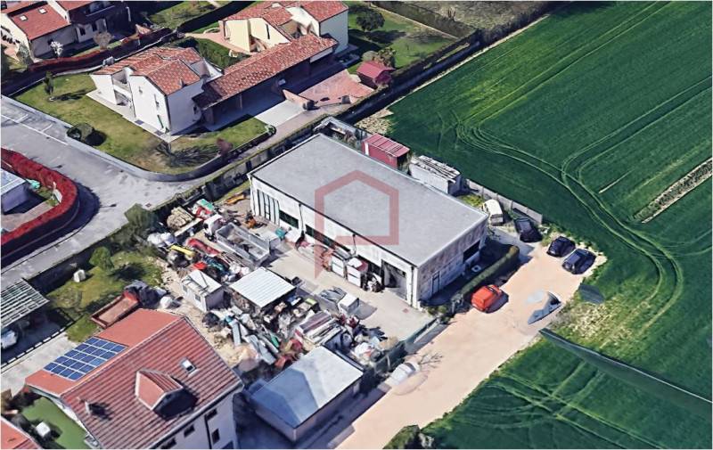 locale di sgombero in affitto a Venezia in zona Favaro Veneto