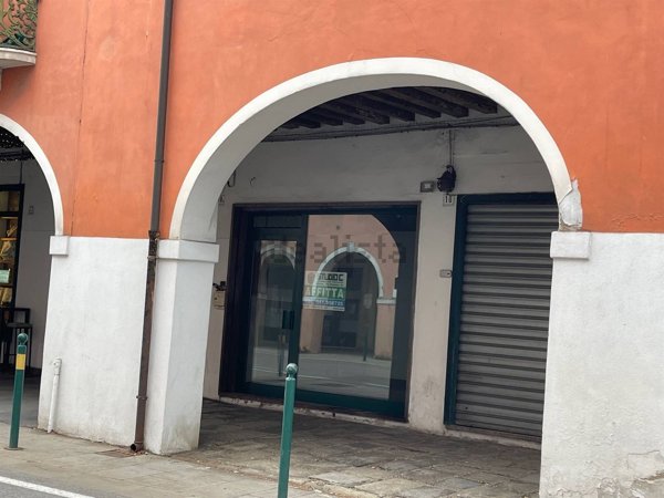negozio in affitto a Venezia in zona Mestre