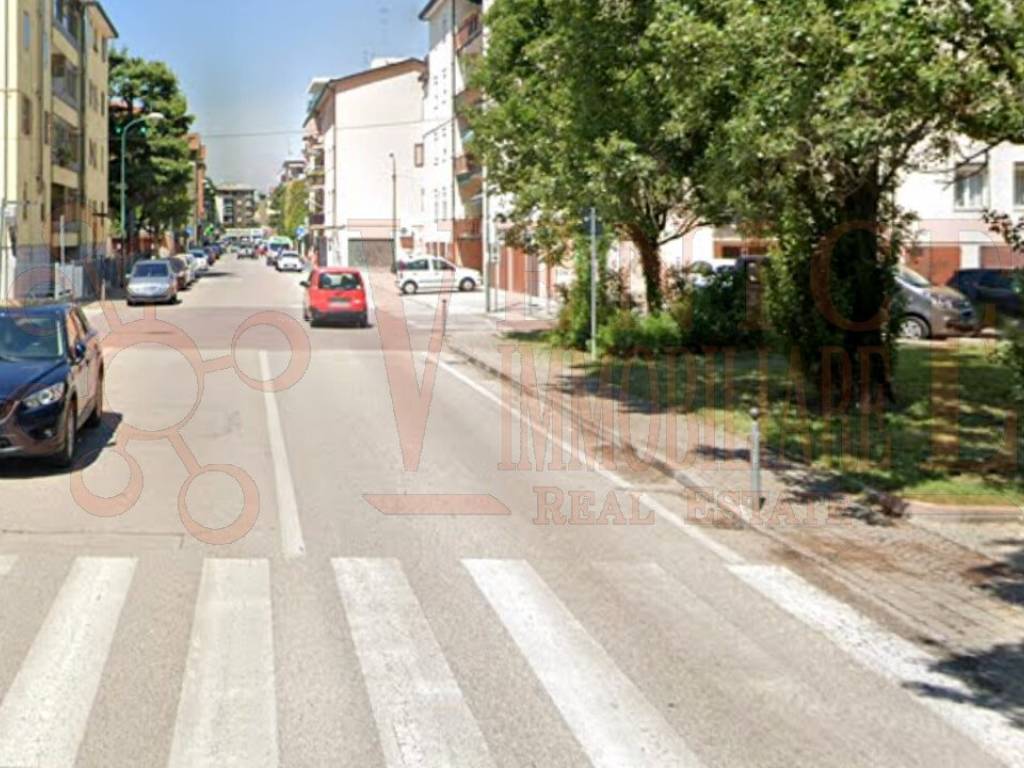 negozio in affitto a Venezia in zona Mestre