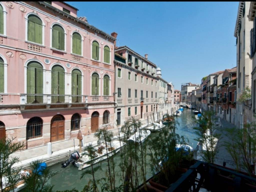appartamento in affitto a Venezia in zona Sestiere Dorsoduro