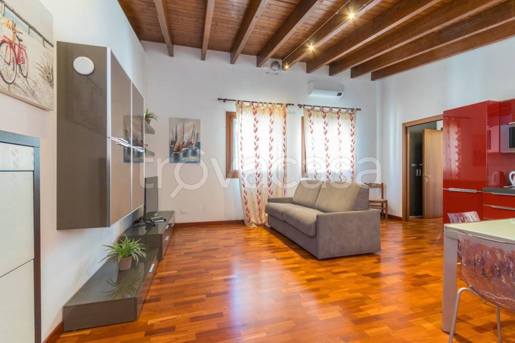 appartamento in affitto a Venezia in zona Sestiere Cannaregio