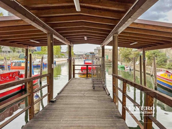 locale commerciale in affitto a Venezia in zona Mestre