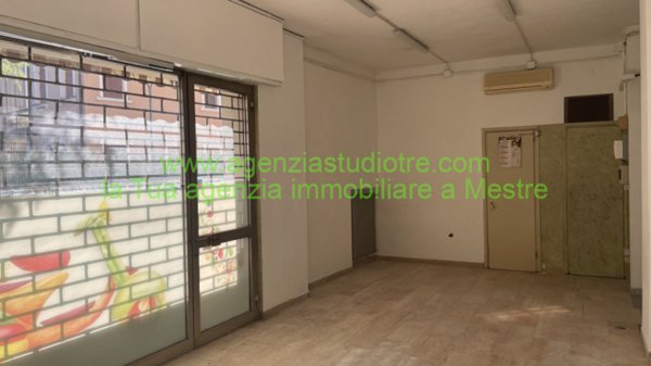 negozio in affitto a Venezia in zona Mestre