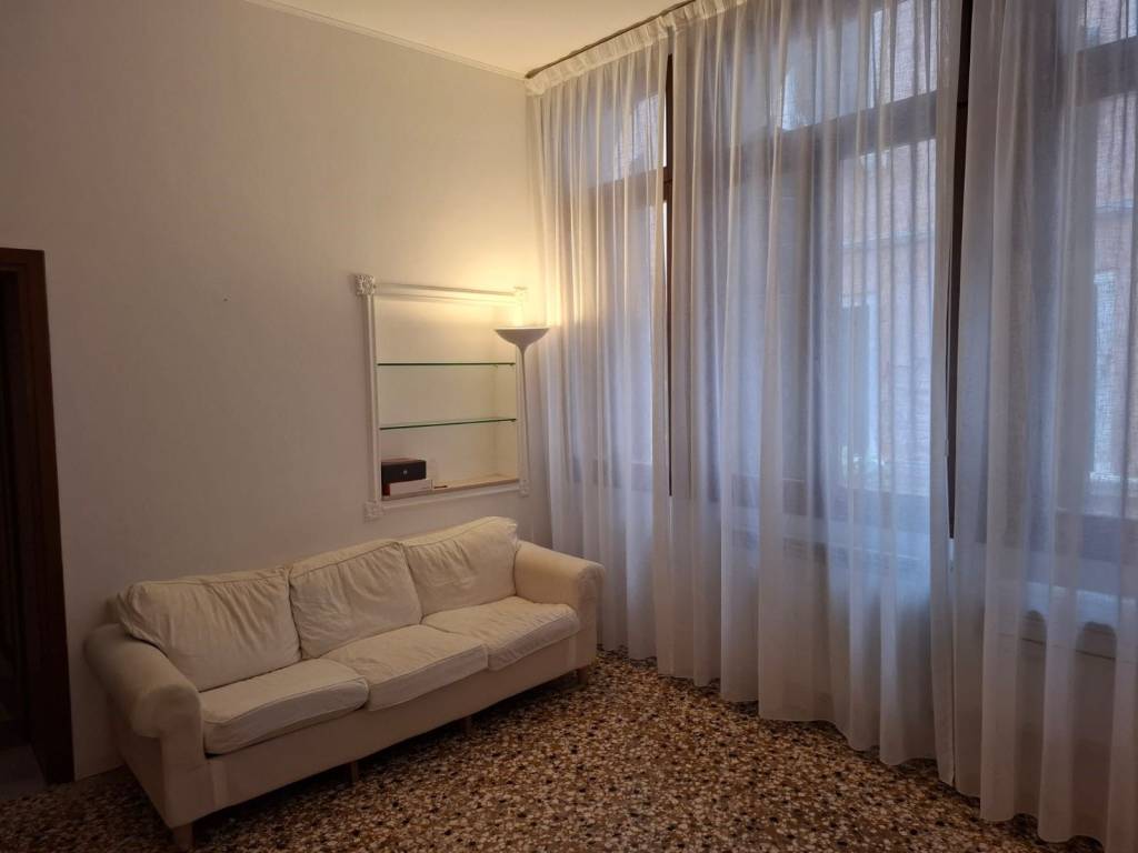 appartamento in affitto a Venezia