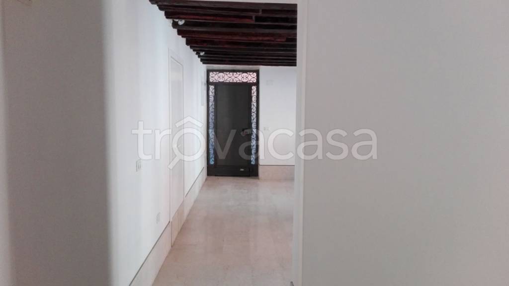 appartamento in affitto a Venezia in zona Sestiere Dorsoduro