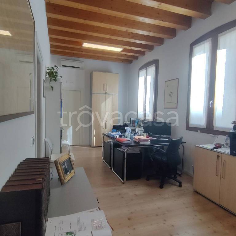 ufficio in affitto a Venezia in zona Mestre