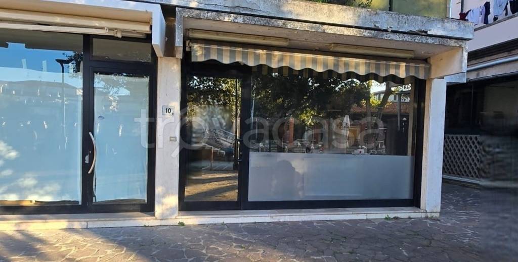 negozio in affitto a Venezia in zona Lido di Venezia