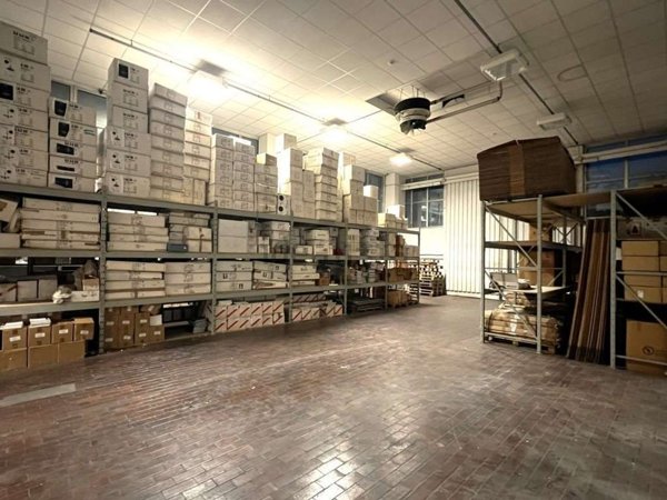 locale di sgombero in affitto a Venezia in zona Marghera