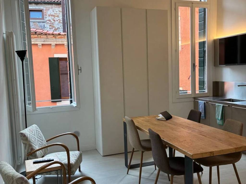 appartamento in affitto a Venezia