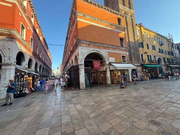 negozio in affitto a Venezia in zona Sestiere San Polo