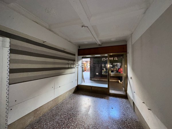 locale commerciale in affitto a Venezia in zona Sestiere San Polo