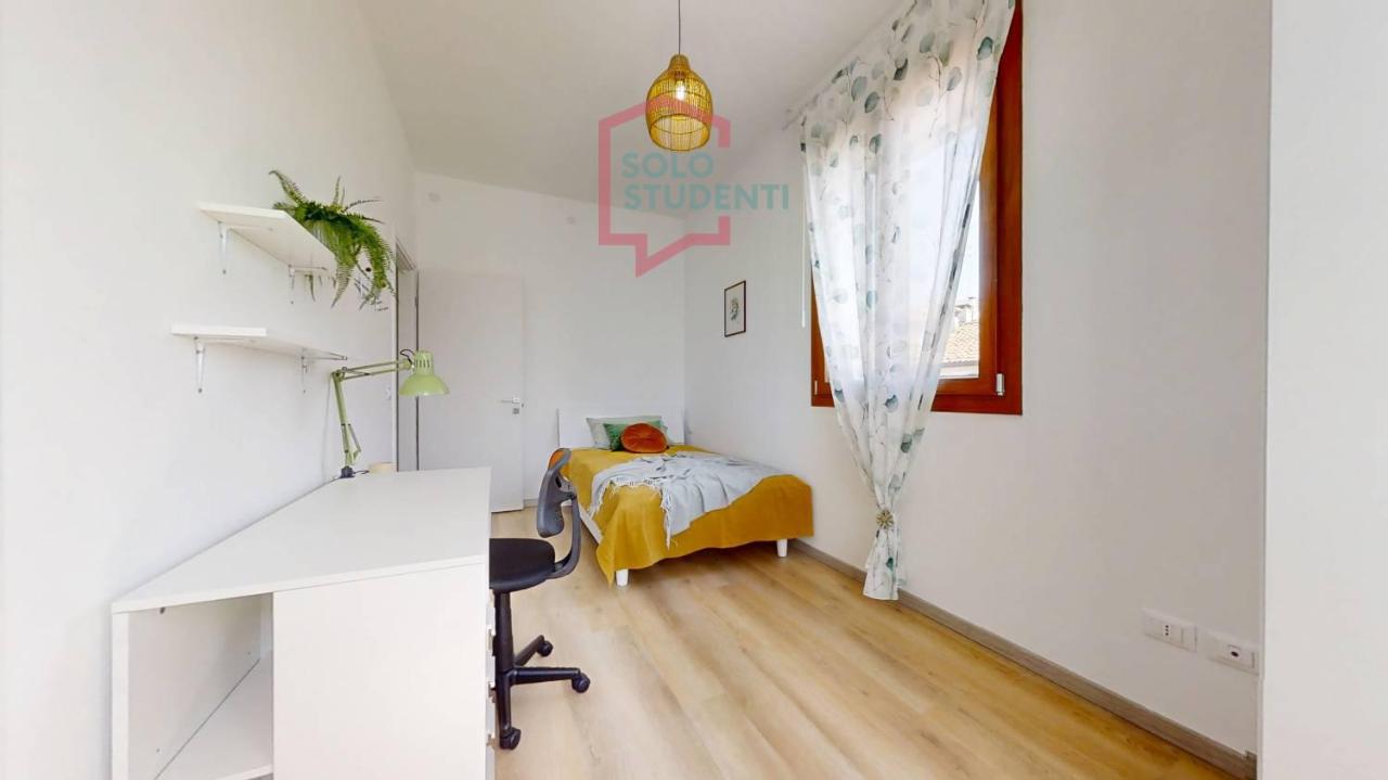 negozio in affitto a Venezia in zona Carpenedo