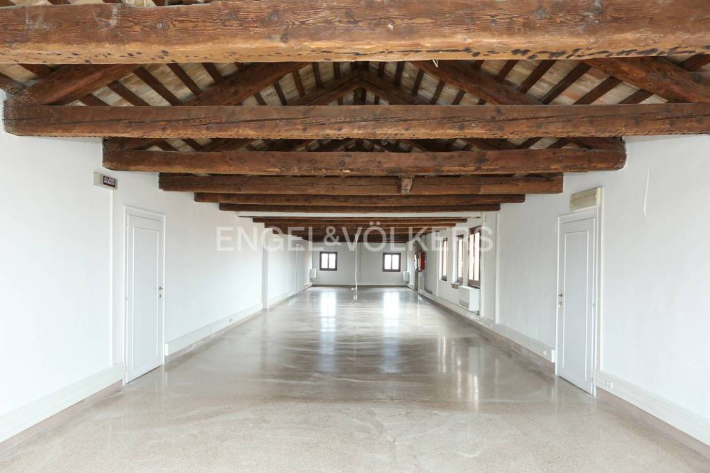 appartamento in affitto a Venezia