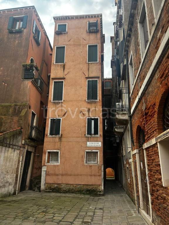 appartamento in affitto a Venezia