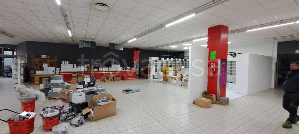 negozio in affitto a Venezia in zona Marghera