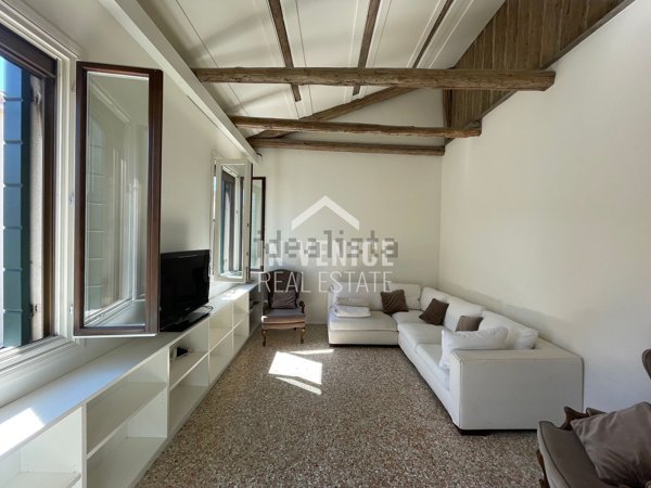 appartamento in affitto a Venezia in zona Sestiere Dorsoduro