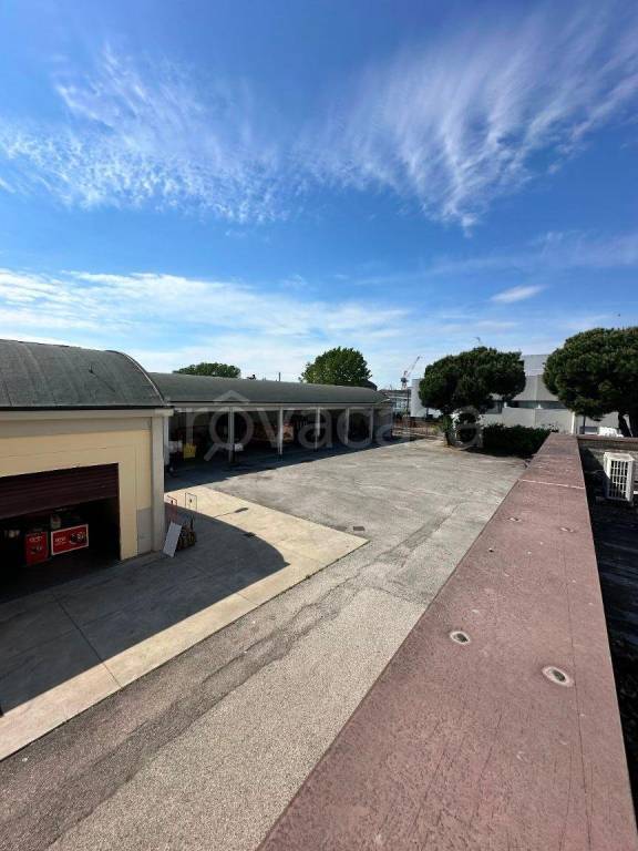 locale commerciale in affitto a Venezia in zona Mestre