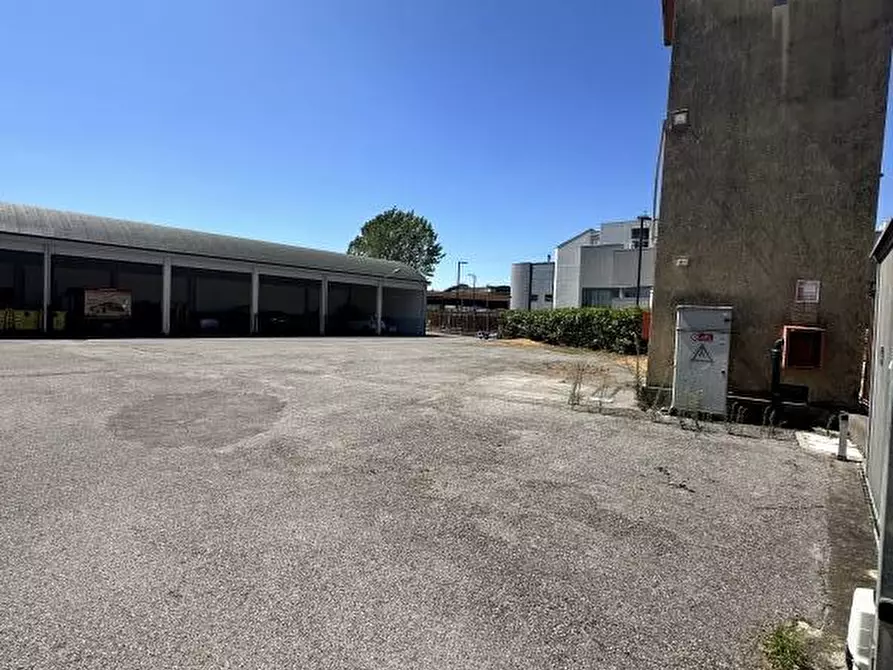 locale commerciale in affitto a Venezia in zona Mestre