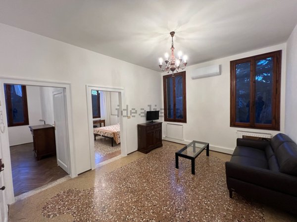 appartamento in affitto a Venezia in zona Lido di Venezia