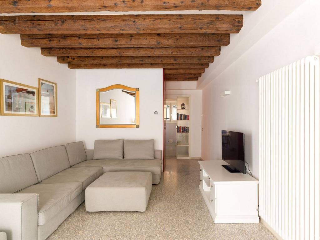 appartamento in affitto a Venezia in zona Sestiere Dorsoduro