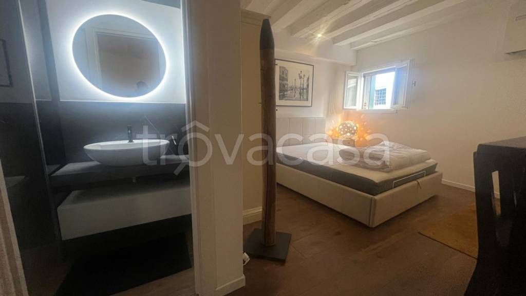 appartamento in affitto a Venezia in zona Sestiere Cannaregio