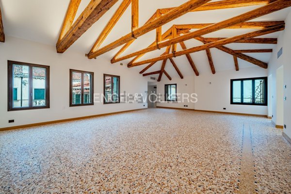 appartamento in affitto a Venezia in zona Sestiere San Polo