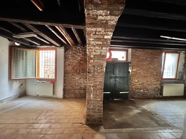 locale di sgombero in affitto a Venezia in zona Sestiere Dorsoduro