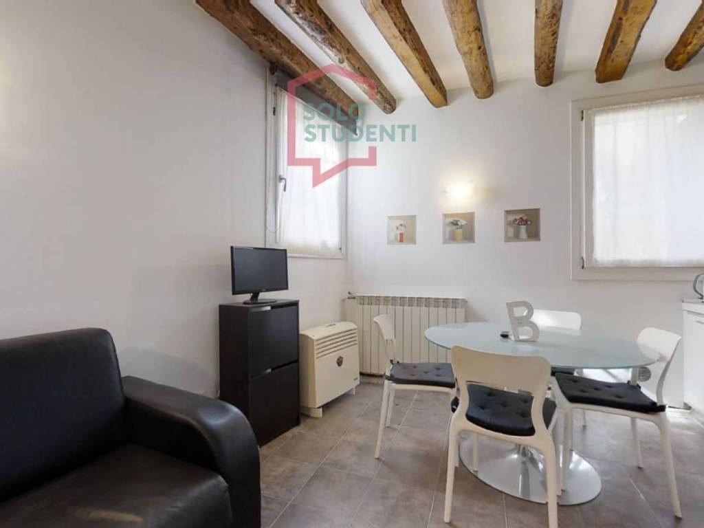 appartamento in affitto a Venezia in zona Sestiere Cannaregio