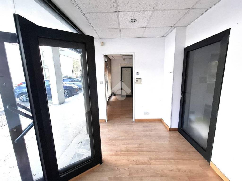 negozio in affitto a Venezia in zona Mestre