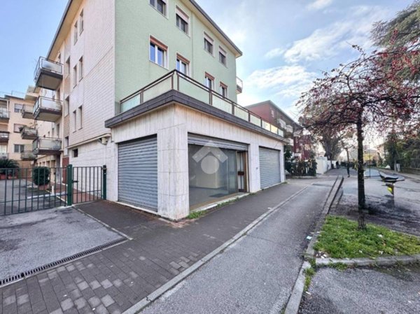 negozio in affitto a Venezia in zona Mestre