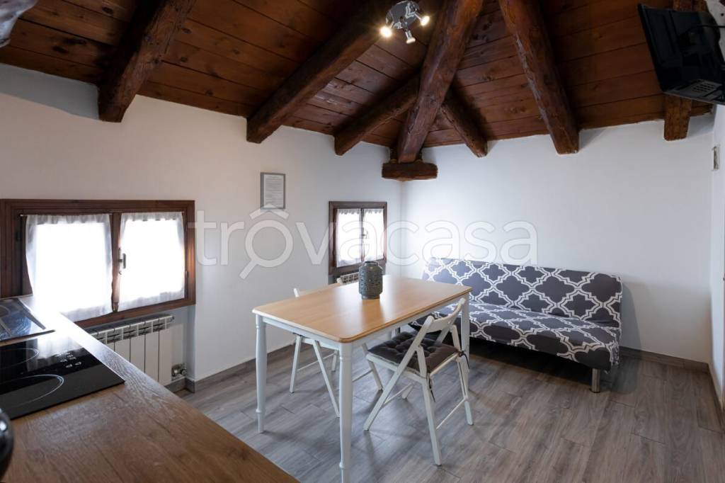 appartamento in affitto a Venezia