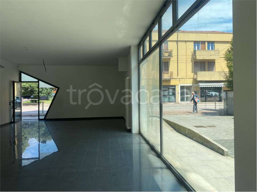 negozio in affitto a Venezia in zona Mestre
