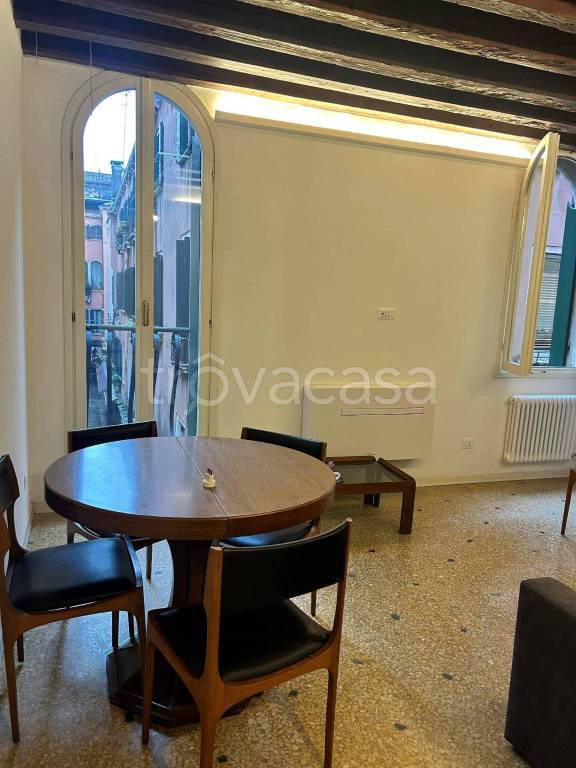 appartamento in affitto a Venezia