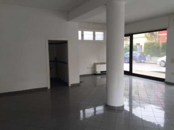 negozio in affitto a Venezia in zona Mestre