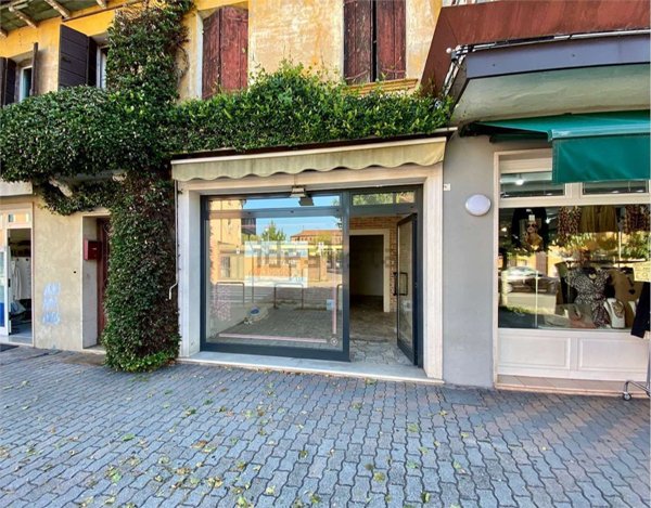 negozio in affitto a Venezia in zona Favaro Veneto