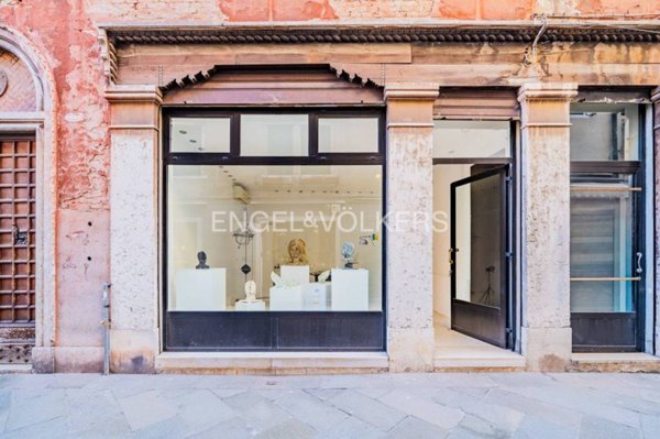 negozio in affitto a Venezia in zona Sestiere Dorsoduro